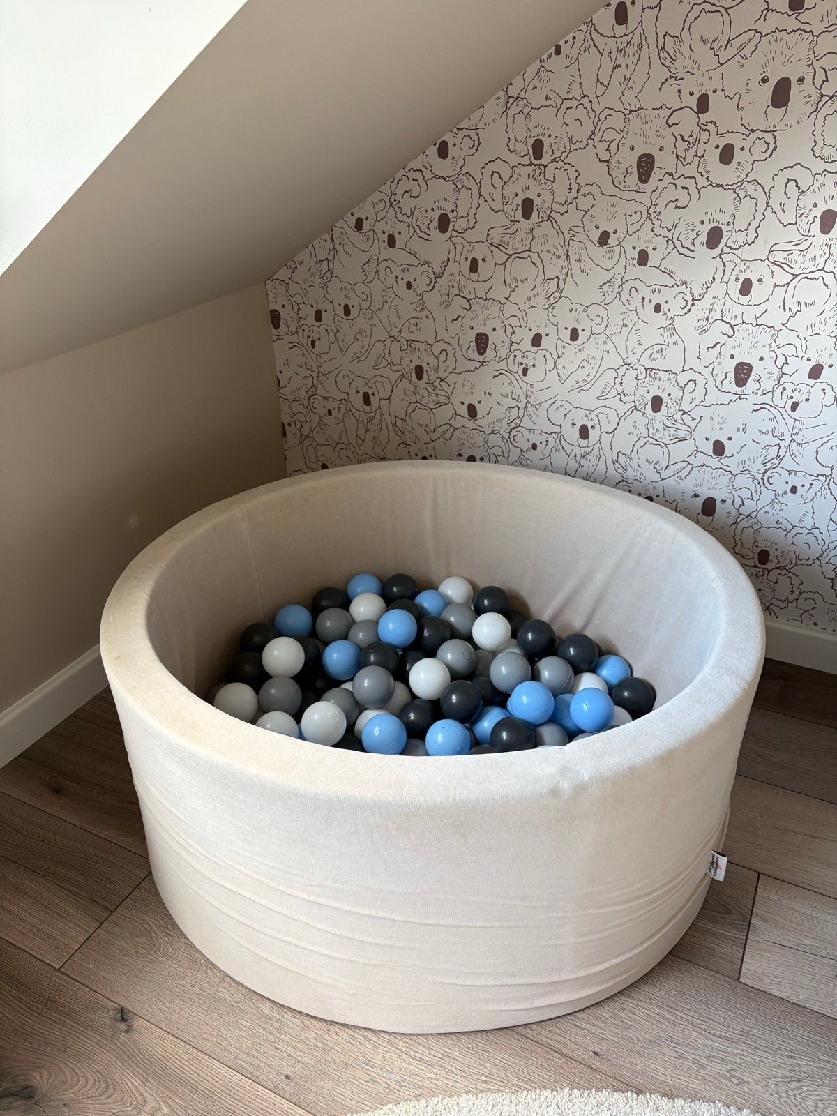 Ballenbak voor kinderen - Grijs, blauw, wit ballen, Ophalen of Verzenden, Gebruikt, Jongen of Meisje