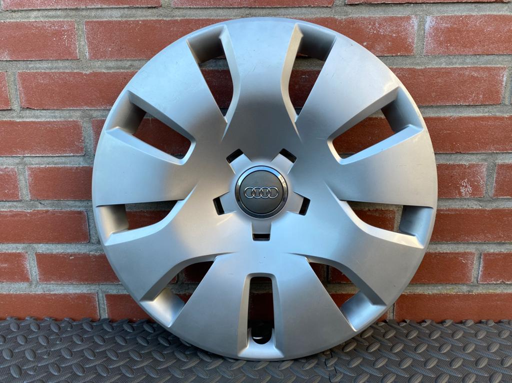 1 originele Audi A3, A4 en A6 wieldop 16 inch, Auto diversen, Wieldoppen, Gebruikt, Ophalen of Verzenden