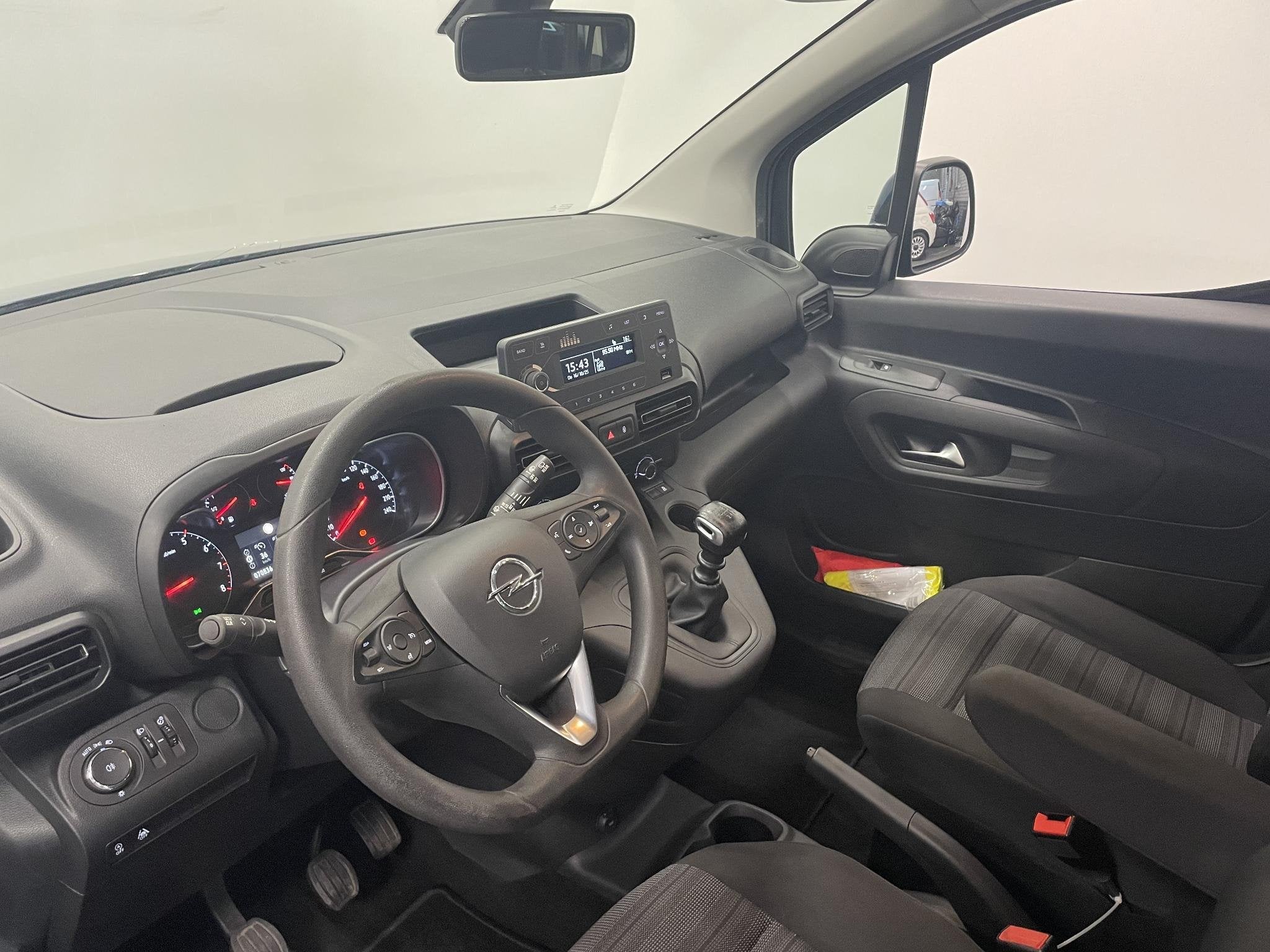 Opel Combo 1.2 Turbo L2H1 110 pk 7persoons Life Airco Cruise, Auto's, Opel, Voorwielaandrijving, Stof, Gebruikt, Blauw