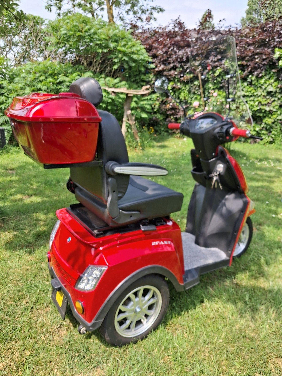 Scootmobiel nipponia, Ophalen, Zo goed als nieuw