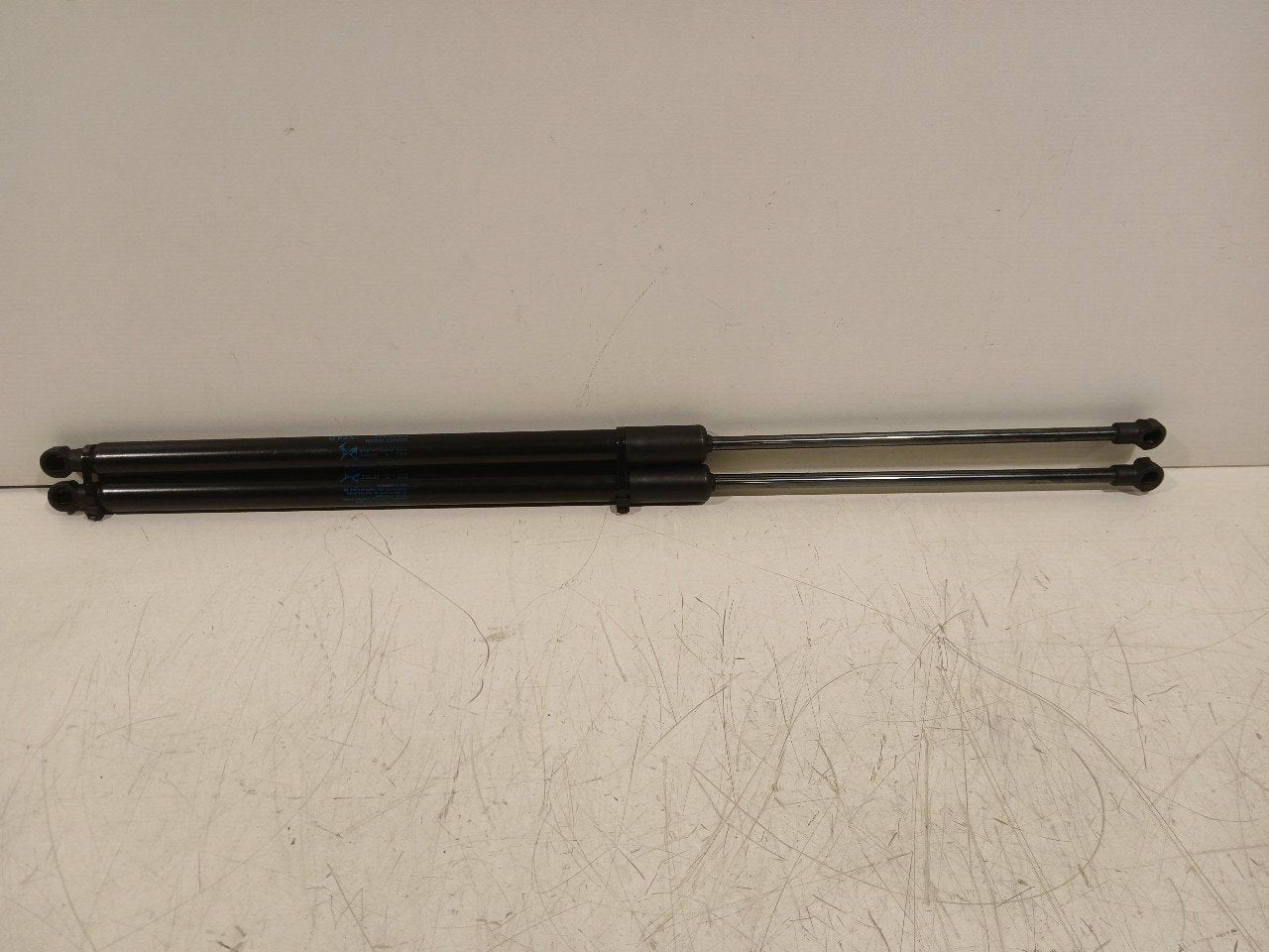 Gasdrukveerset achter DS DS 7, Onderdelen@venauto.nl, Van der Ven Autorecycling B.V., Gebruikt, Ettenseweg 76, 4706 PB Roosendaal, The Netherlands