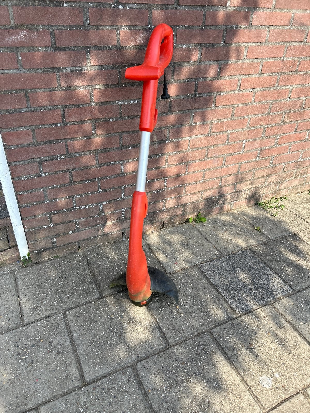 Black & Decker GL260 Grastrimmer - Elektrisch, Gebruikt, Tuin en Terras, Grastrimmers, Gebruikt, Elektrisch, 10 tot 30 cm, Ophalen