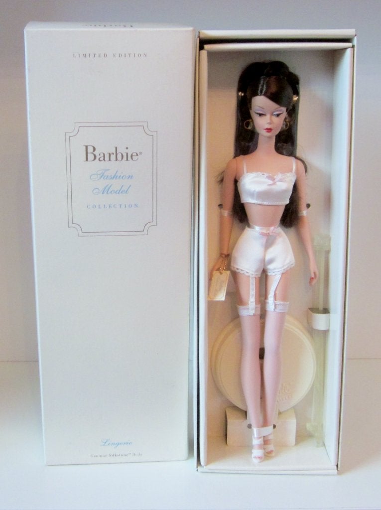 Silkstone Barbie The Lingerie brunette NRFB nieuw in doos, Verzamelen, Ophalen, Nieuw, Fashion Doll