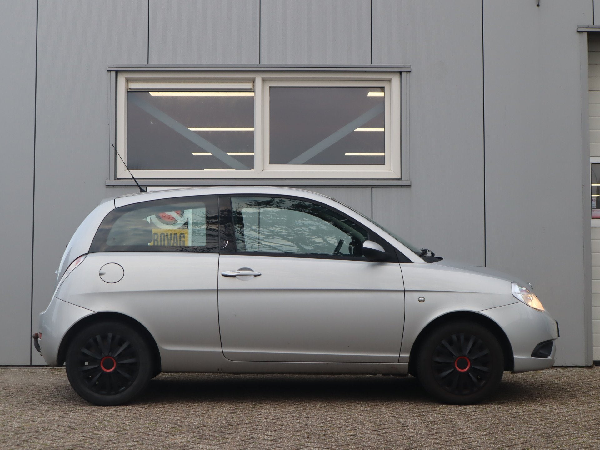 Lancia Ypsilon 1.2 Oro / Elektrische ramen / Trekhaak / Airc, Auto's, Voorwielaandrijving, Stof, Gebruikt, Startonderbreker