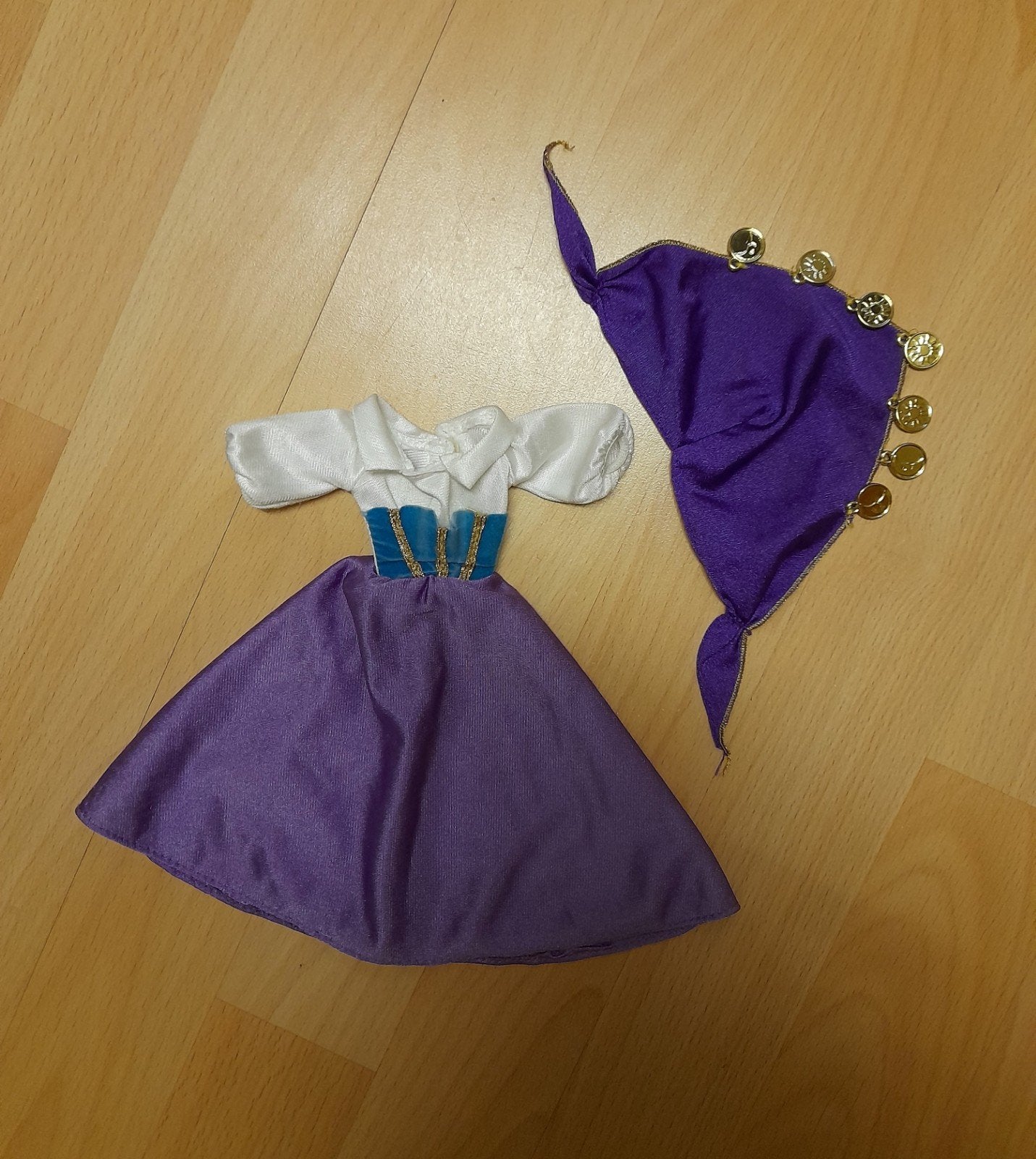 Barbie Esmeralda Kleding Setje -  Mattel - 1995, Ophalen of Verzenden, Zo goed als nieuw, Kleertjes