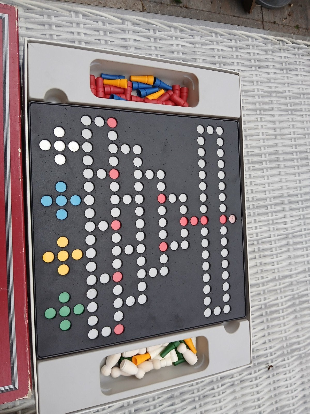 Barricade Deluxe bordspel van Ravensburger, Hobby en Vrije tijd, Gezelschapsspellen | Bordspellen, Drie of vier spelers, Ophalen of Verzenden