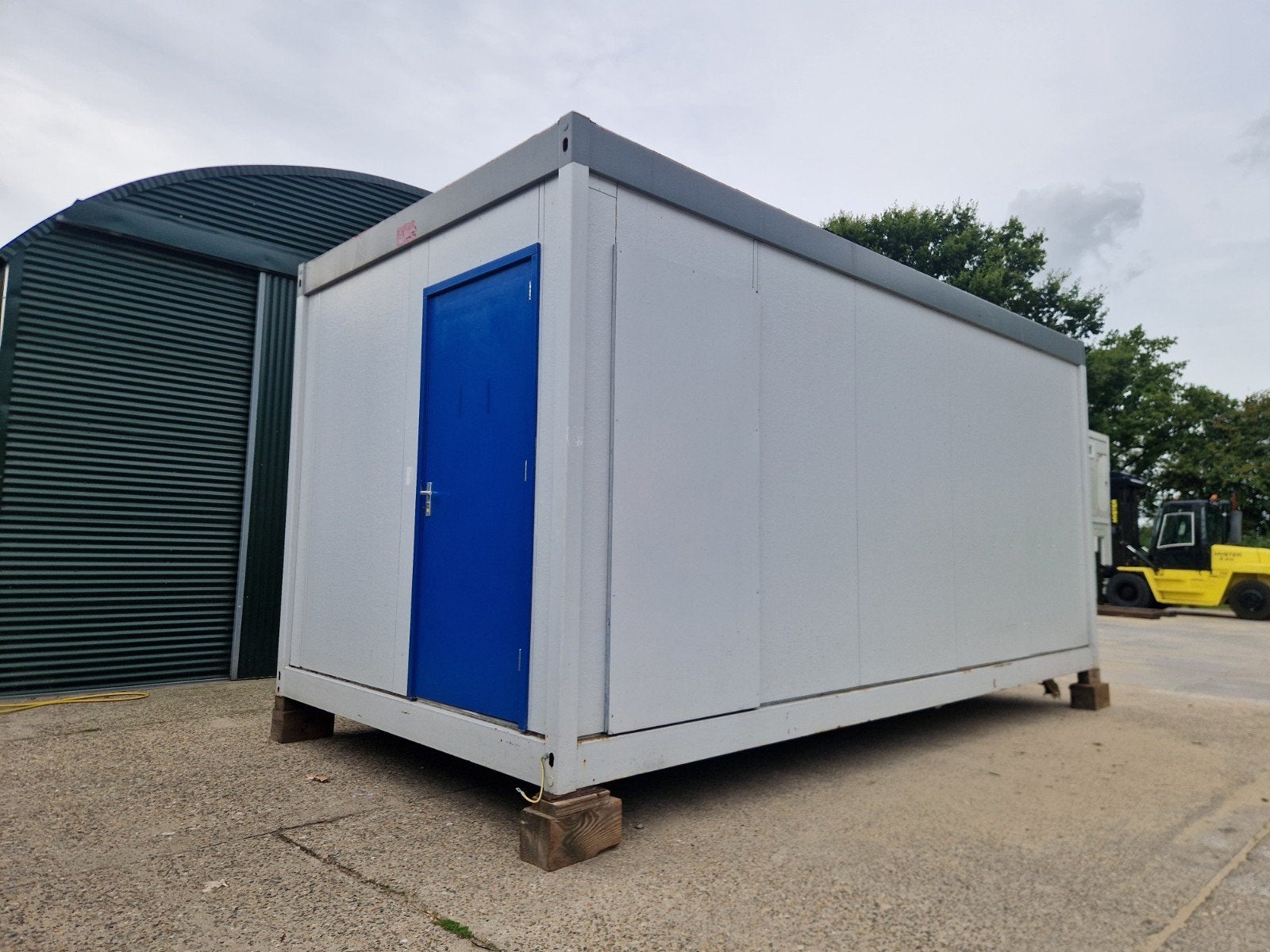 sanitairunit / toiletunit / bouw of camping sanitair 6x3m, Ophalen
