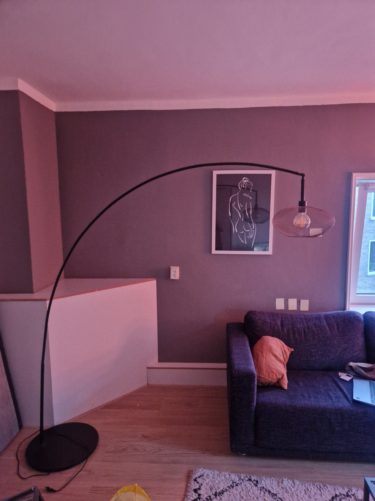 Ikea Skaftet staande lamp met koper/roze draad kap, Huis en Inrichting, Lampen | Vloerlampen, Ophalen, Modern, Industrieel, E27 (groot)