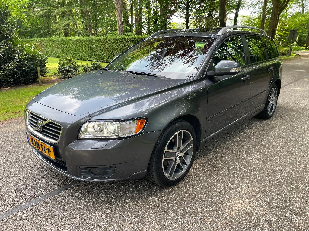 Volvo V50 2.0i SUMMUM / Leer / Xenon / 177Dkm! / Dakje / Top, Auto's, Voorwielaandrijving, Lichtsensor, Zwart, 4 cilinders