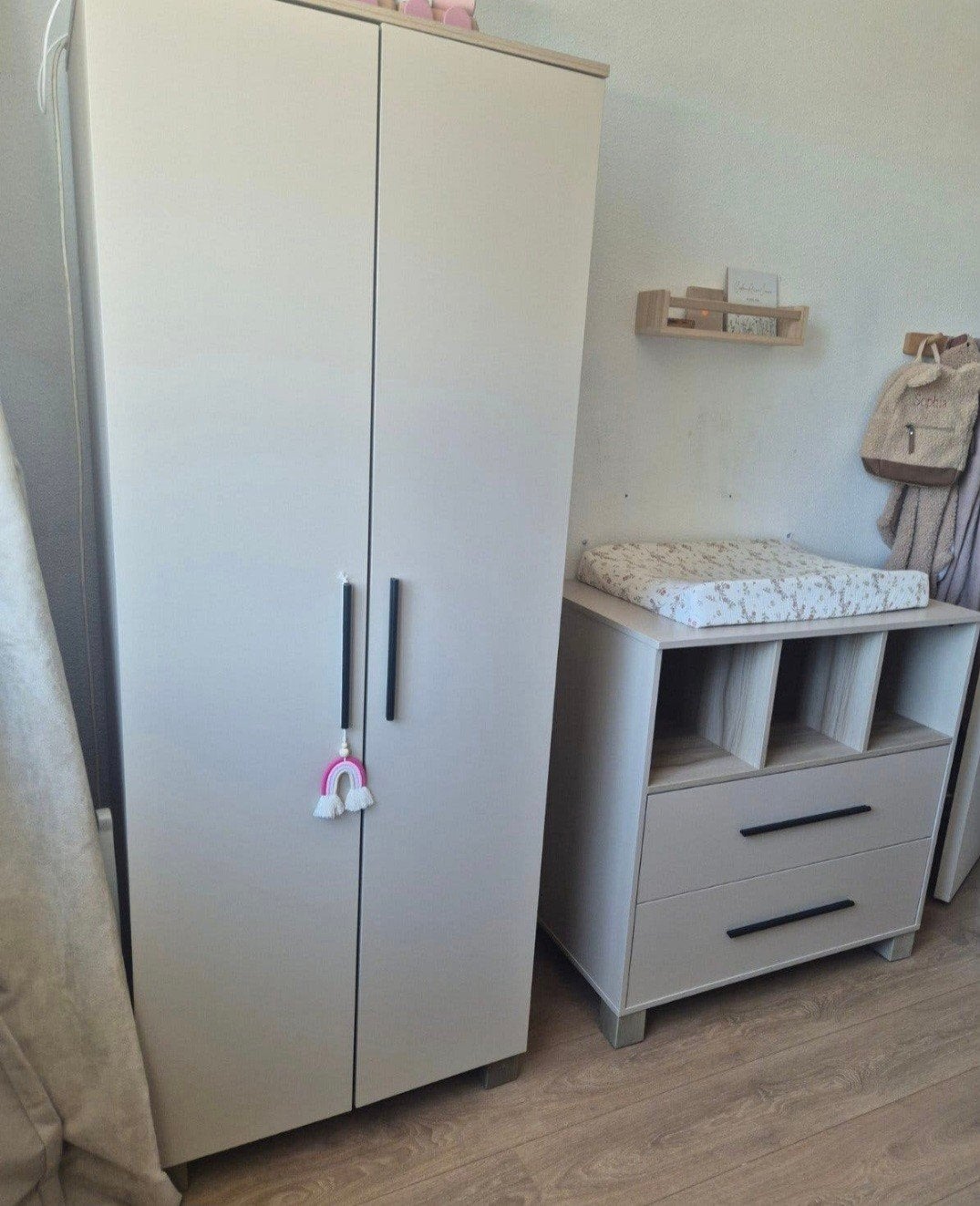 Commode en kledingkast set - Zo goed als nieuw, 105 cm of meer, Ophalen of Verzenden, Zo goed als nieuw, 75 tot 100 cm