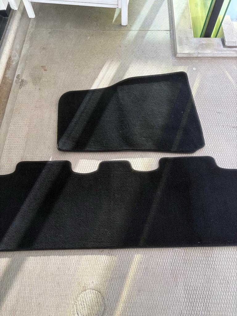 Originele Tesla Model Y Mattenset, Auto diversen, Automatten, Zo goed als nieuw, Ophalen of Verzenden