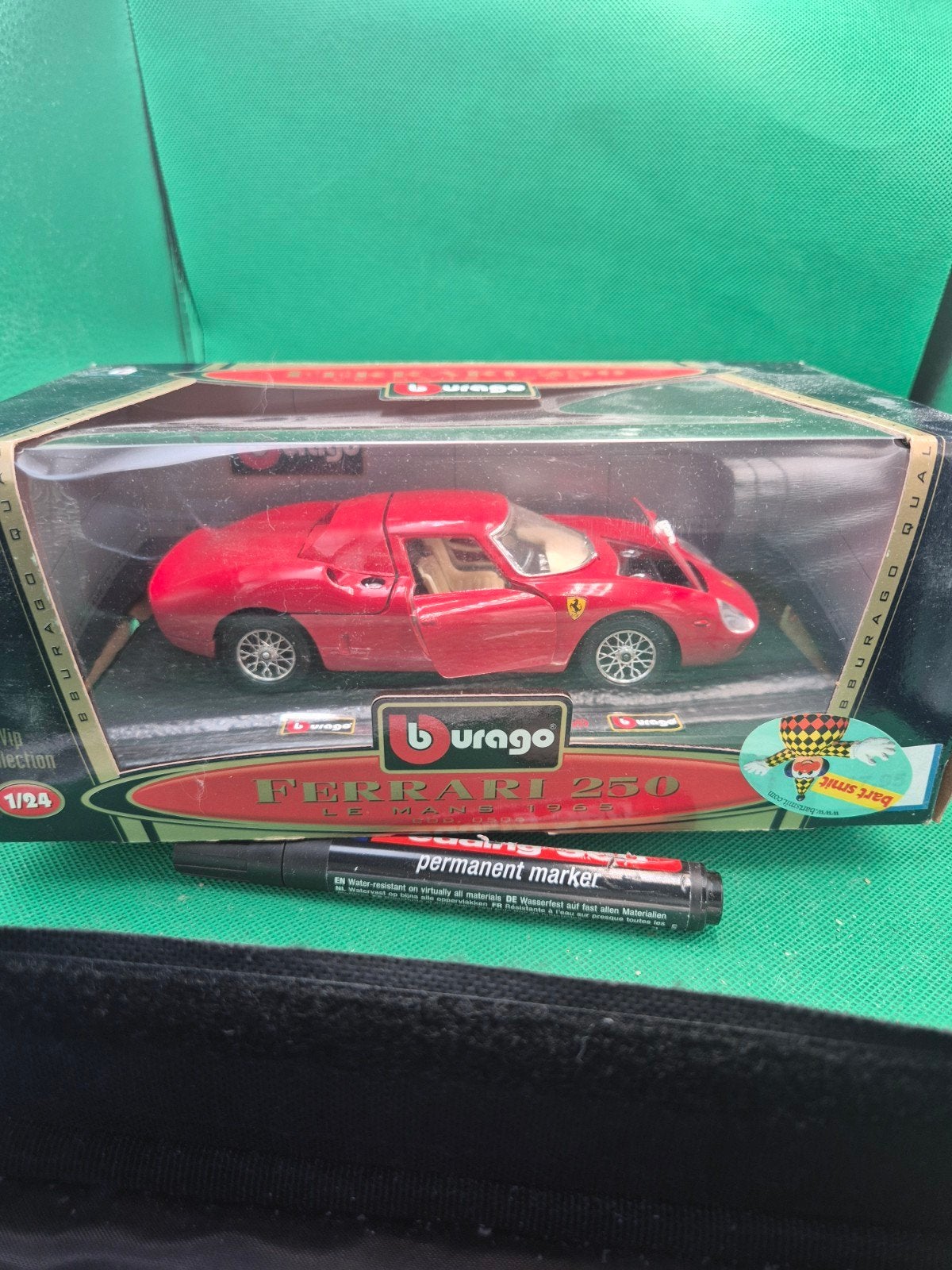 463 Ferrari 250 LM 1/24 Bburago, Ophalen of Verzenden, Zo goed als nieuw, Bburago