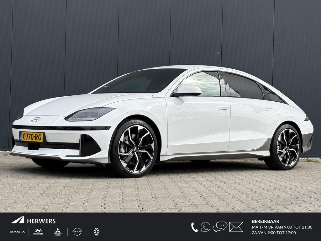 Hyundai IONIQ 6 Lounge 77.4 kWh / SOH 100% / Origineel NL Au, Auto's, 228 pk, Achterwielaandrijving, Gebruikt, Zwart