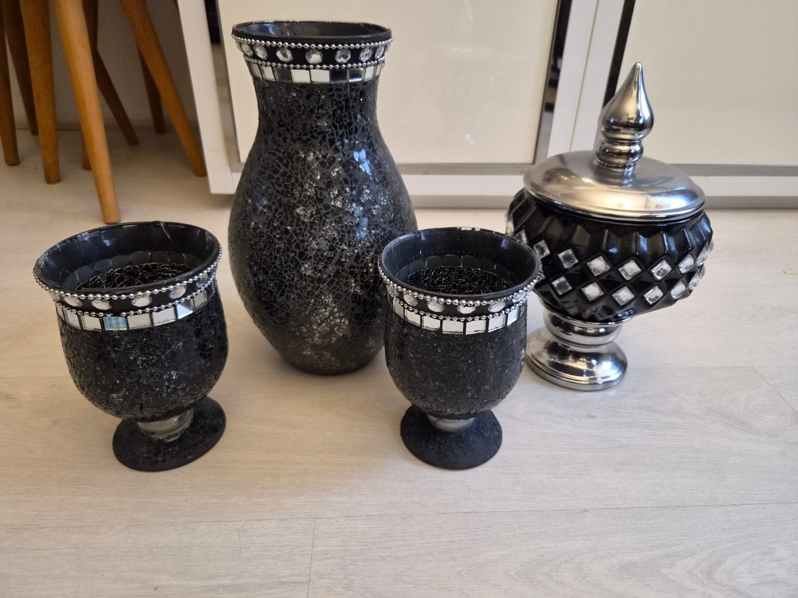 Decoratieve vazen en potten set - Zwart met mozaïek, Ophalen, Zwart, Zo goed als nieuw, Modern