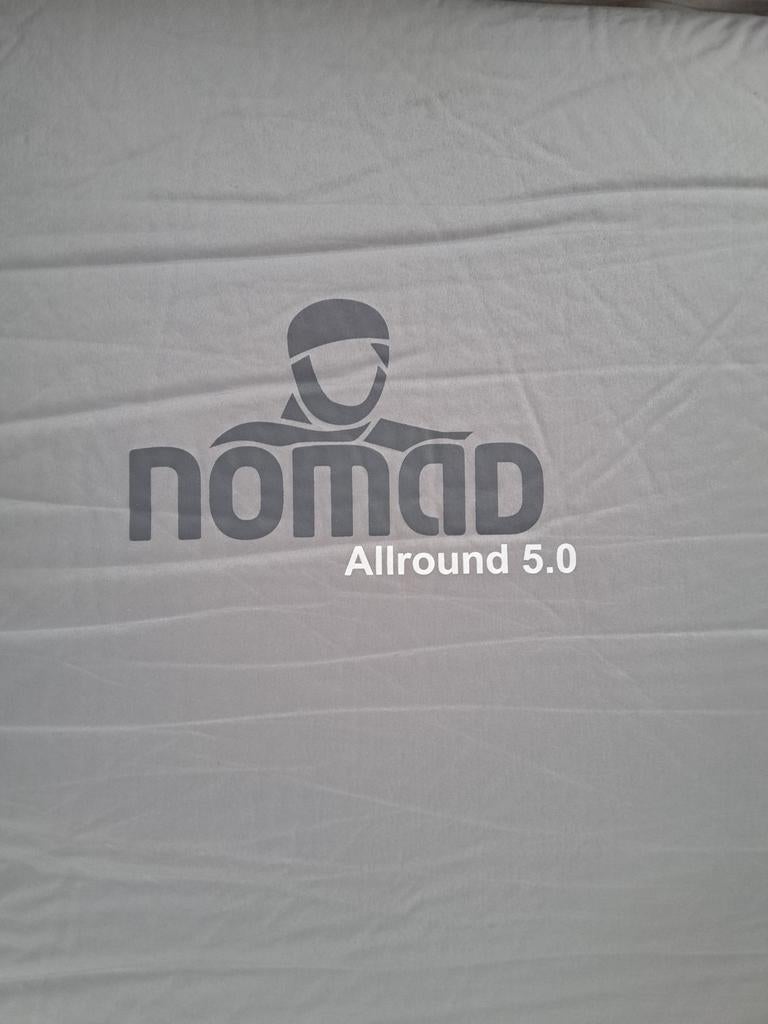 Nomad Allround 5.0 zelfopblaasbare slaapmat, Caravans en Kamperen, Slaapmatten, Ophalen of Verzenden