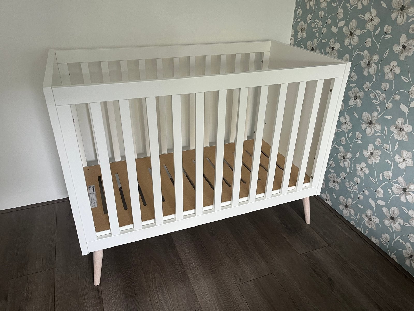 Europe Baby Sterre ledikant 60x120 wit, Ophalen, Zo goed als nieuw, Ledikant
