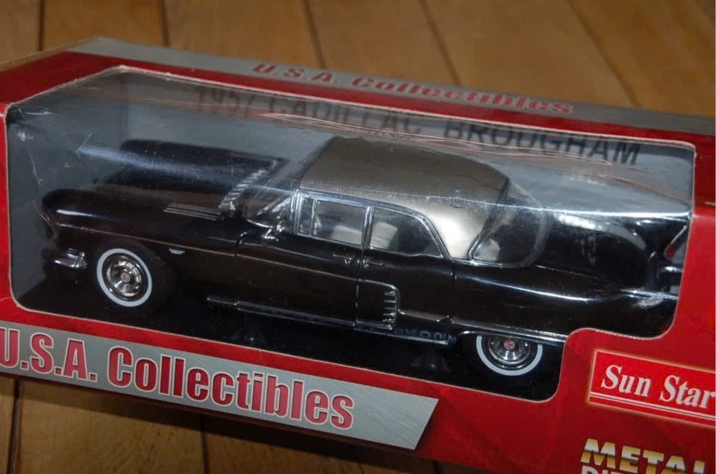 1:18 Cadillac Brougham black Sun star in box WRH, Verzenden, Zo goed als nieuw, Auto, Sun Star