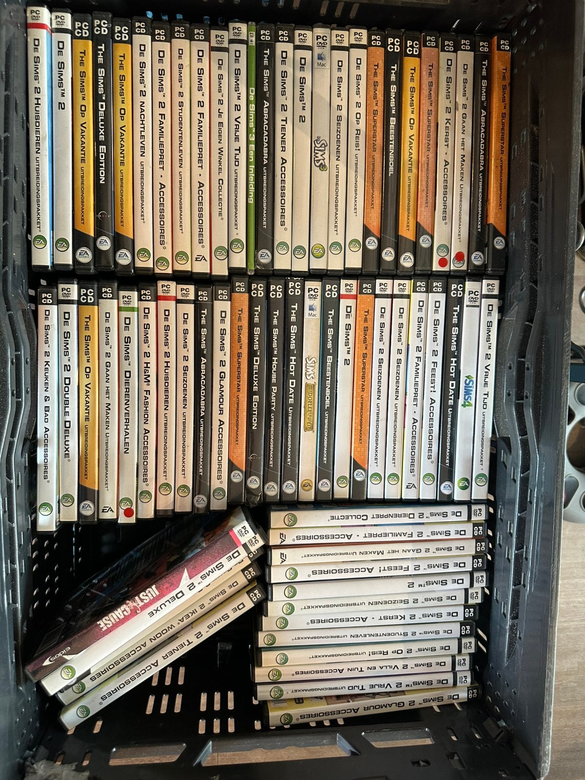 3 kratten vol pc games, Spelcomputers en Games, Games | Pc, 1 speler, Ophalen of Verzenden, Zo goed als nieuw, Vanaf 12 jaar