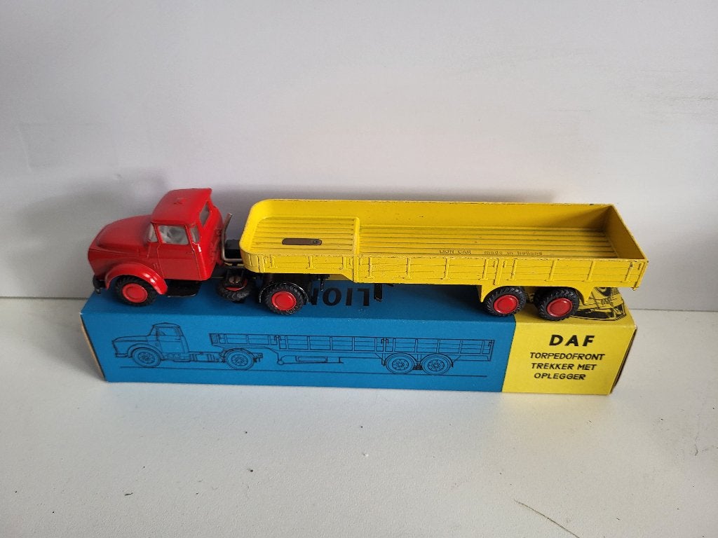 Lion Car  DAF torpedo met los/vast systeem, Verzenden, Zo goed als nieuw, Bus of Vrachtwagen, Lion Toys