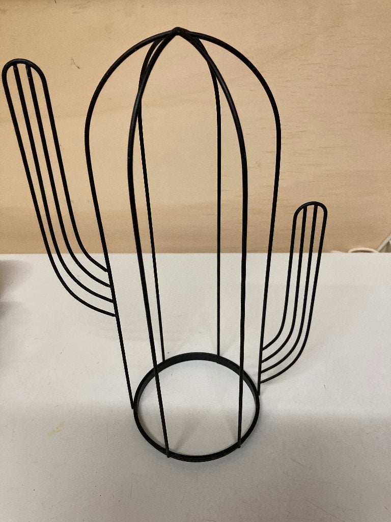 zwart metalen plantenframe in cactus vorm, Zwart, Binnen, Overige typen, Overige materialen