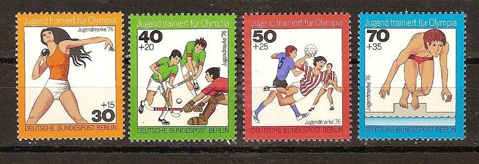 Sport Berlin 517-520 postfris e.a. Sport Berlin postfris, Ophalen of Verzenden, Postfris, Sport