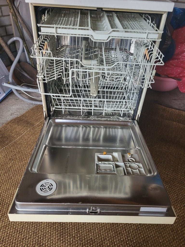 TE koop aangeboden mooi vaatmachine doe gepast bod, Ophalen, Gebruikt, Wit, 50 tot 100 cm