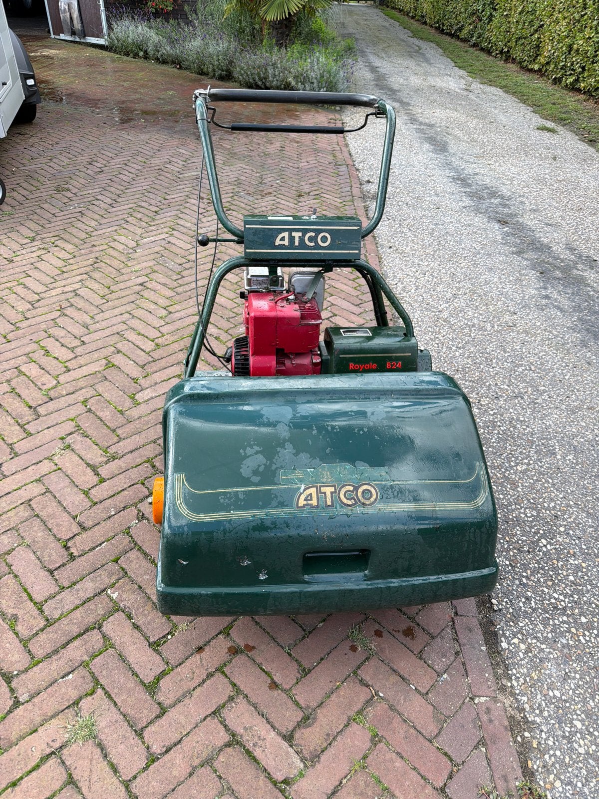 ATCO Royale 24 Grasmaaier - Benzine Kooimesmaaier, Tuin en Terras, Grasmaaiers, Gebruikt, Ophalen of Verzenden, Opvangbak, Benzine-grasmaaier
