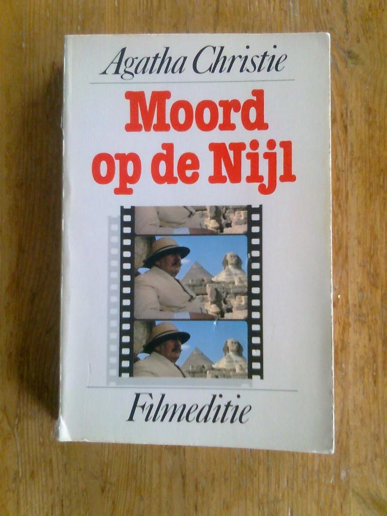 Moord op de Nijl, door Agatha Christie, Ophalen of Verzenden, Gelezen