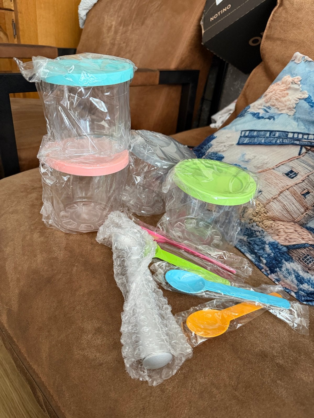 IJsbekers met lepels en ijsschep - Set van 4, Overige typen, Kunststof, Nieuw, Ophalen of Verzenden