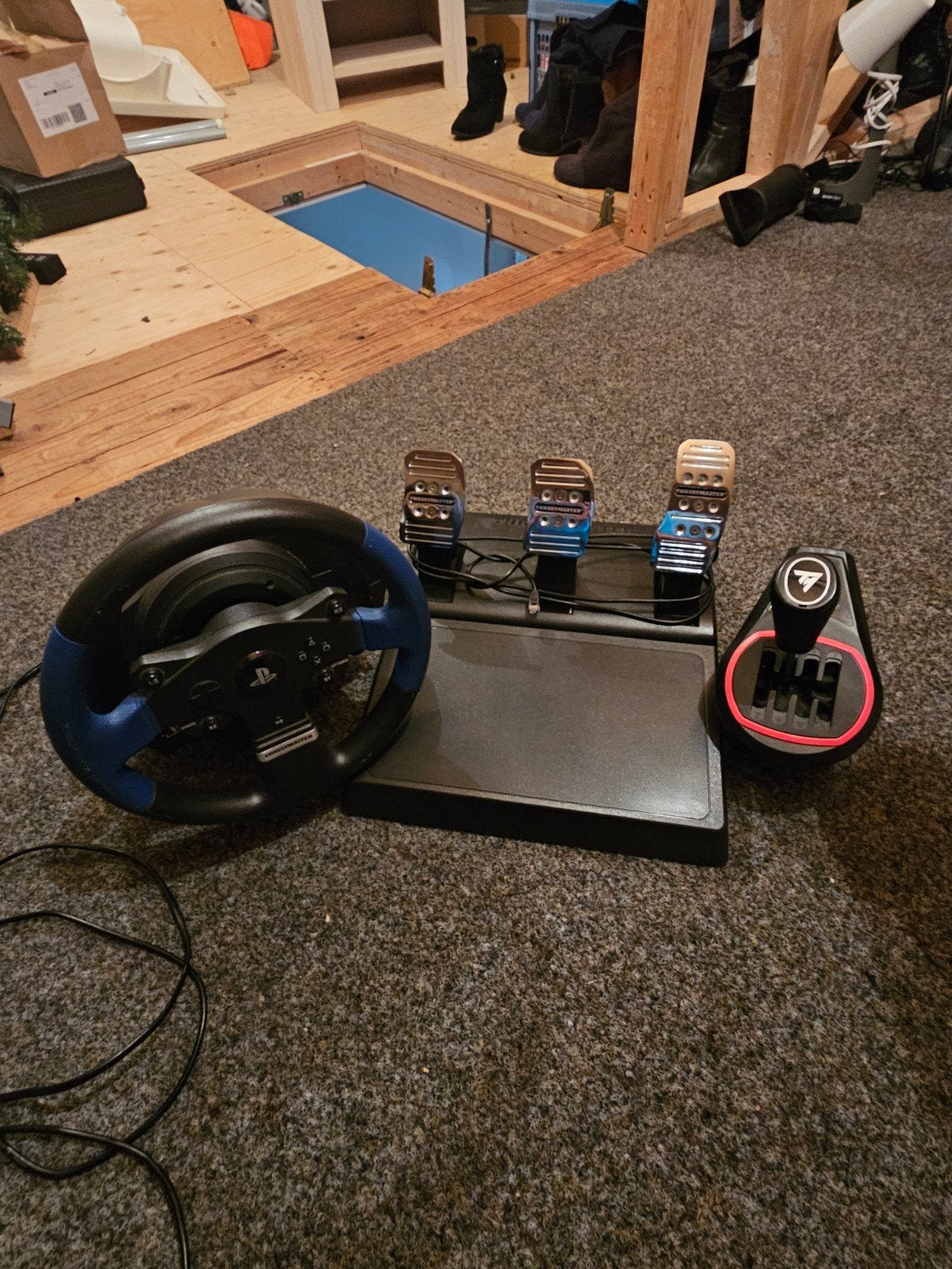 Thrustmaster T150 racestuur met pedalen en shifter, Ophalen of Verzenden, Gebruikt, Stuurtje of Sportattribuut