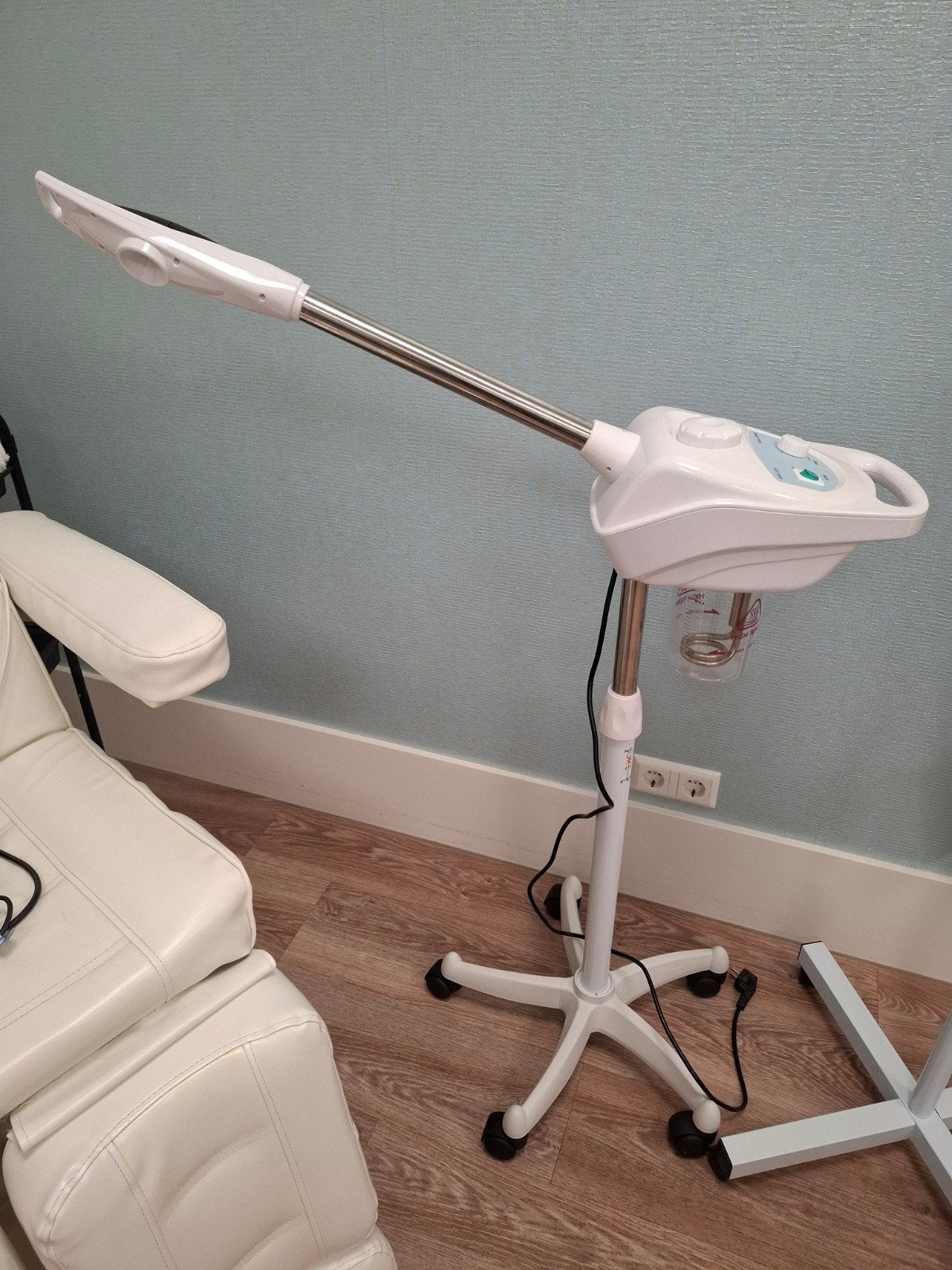Gezichtsstomer met Ozonfunctie - Model H1102, Ophalen of Verzenden, Zo goed als nieuw, Overige typen