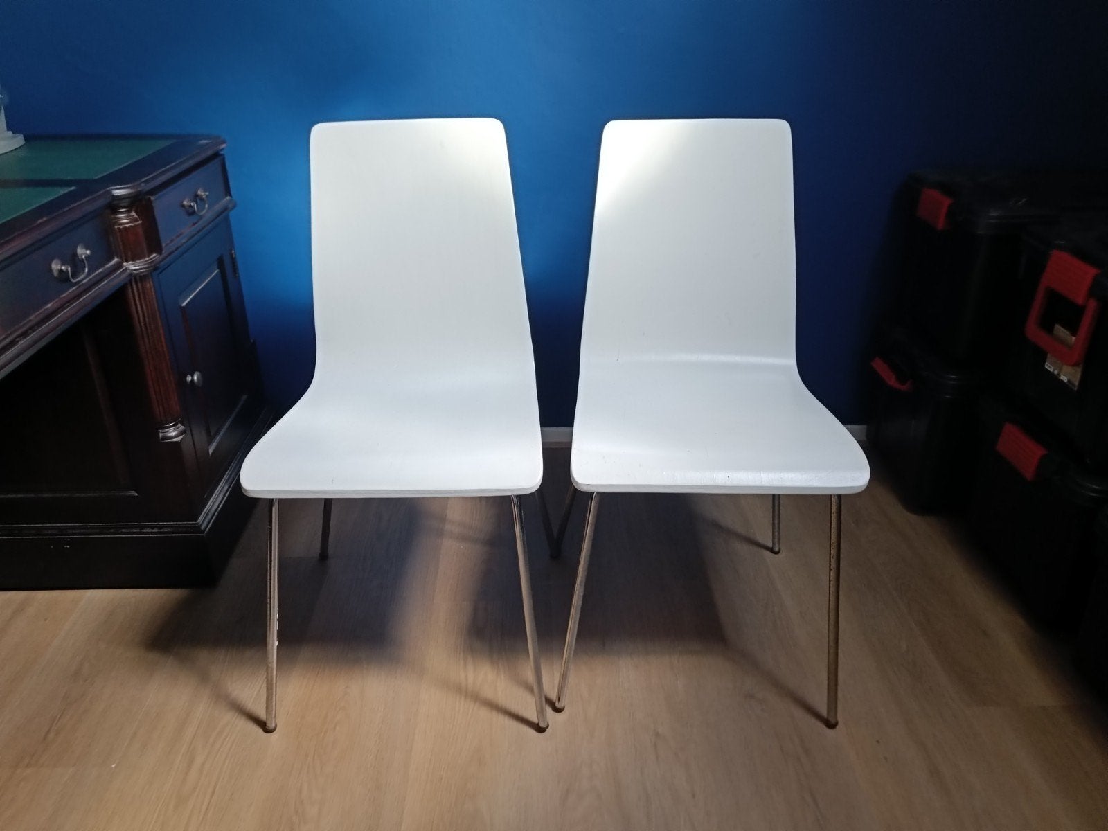 Twee witte eetkamerstoelen, Huis en Inrichting, Stoelen, Ophalen, Gebruikt, Twee, Wit