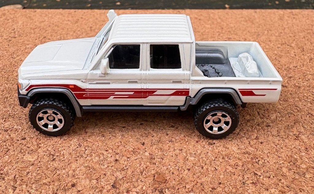 Matchbox Toyota Landcruiser Pickup, Ophalen of Verzenden, Nieuw