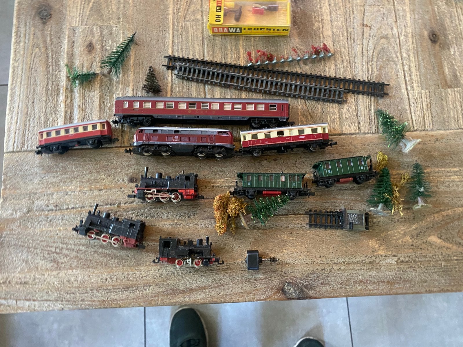 Arnold n spoor set 4x loc en wagonnetjes, Arnold, Gelijkstroom, Ophalen of Verzenden, Analoog