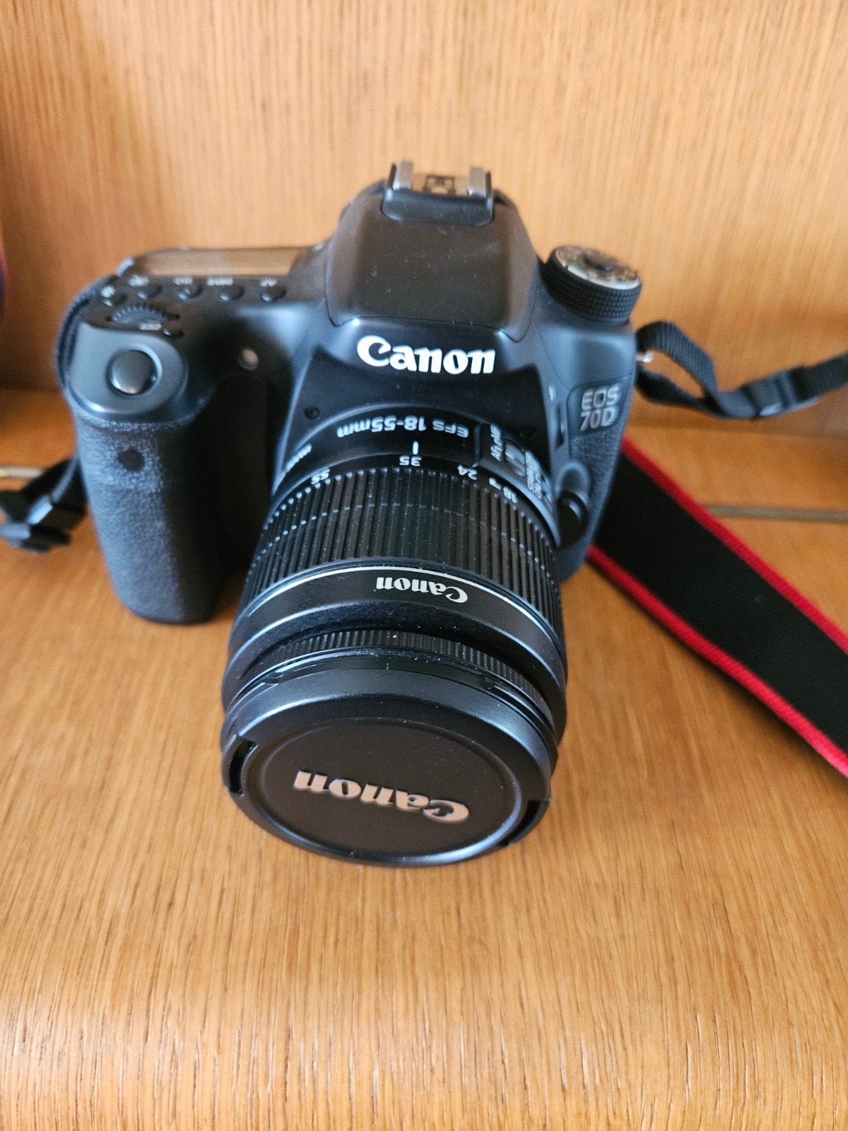 Canon EOS 70D Spiegelreflexcamera met EF-S 18-55mm lens, Audio, Tv en Foto, Canon, Ophalen of Verzenden, Zo goed als nieuw, 4 t/m 7 keer