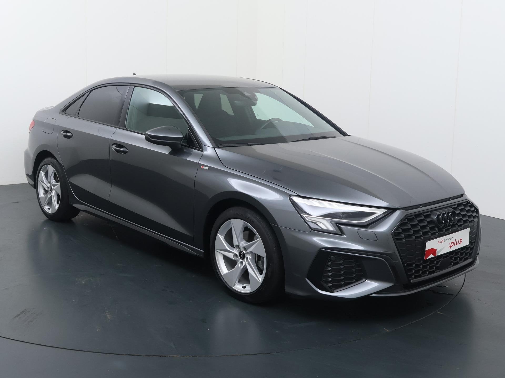 Audi A3 Limousine 30 TFSI S edition | 110 PK | Automaat | St, Auto's, Audi, 12 maanden, Gebruikt, Automatische klimaatregeling