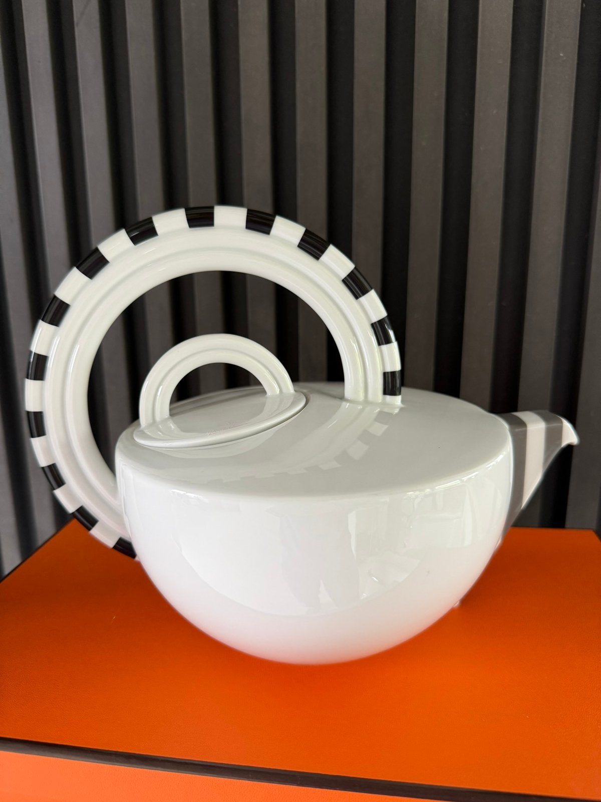 ROSENTHAL Porcelain Studio Line Cupola Strada Model Tea Pot, Overige merken, Ophalen of Verzenden, Zo goed als nieuw, Theepot