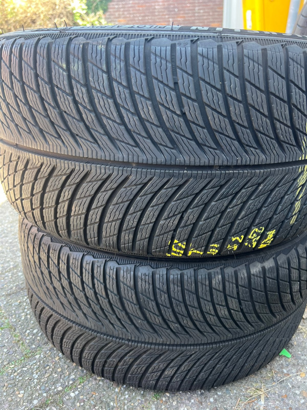 Mıchelın Pılot Alpen(nieuwe)275/35/19(100V), 275 mm, Nieuw, Winterbanden, Band(en)