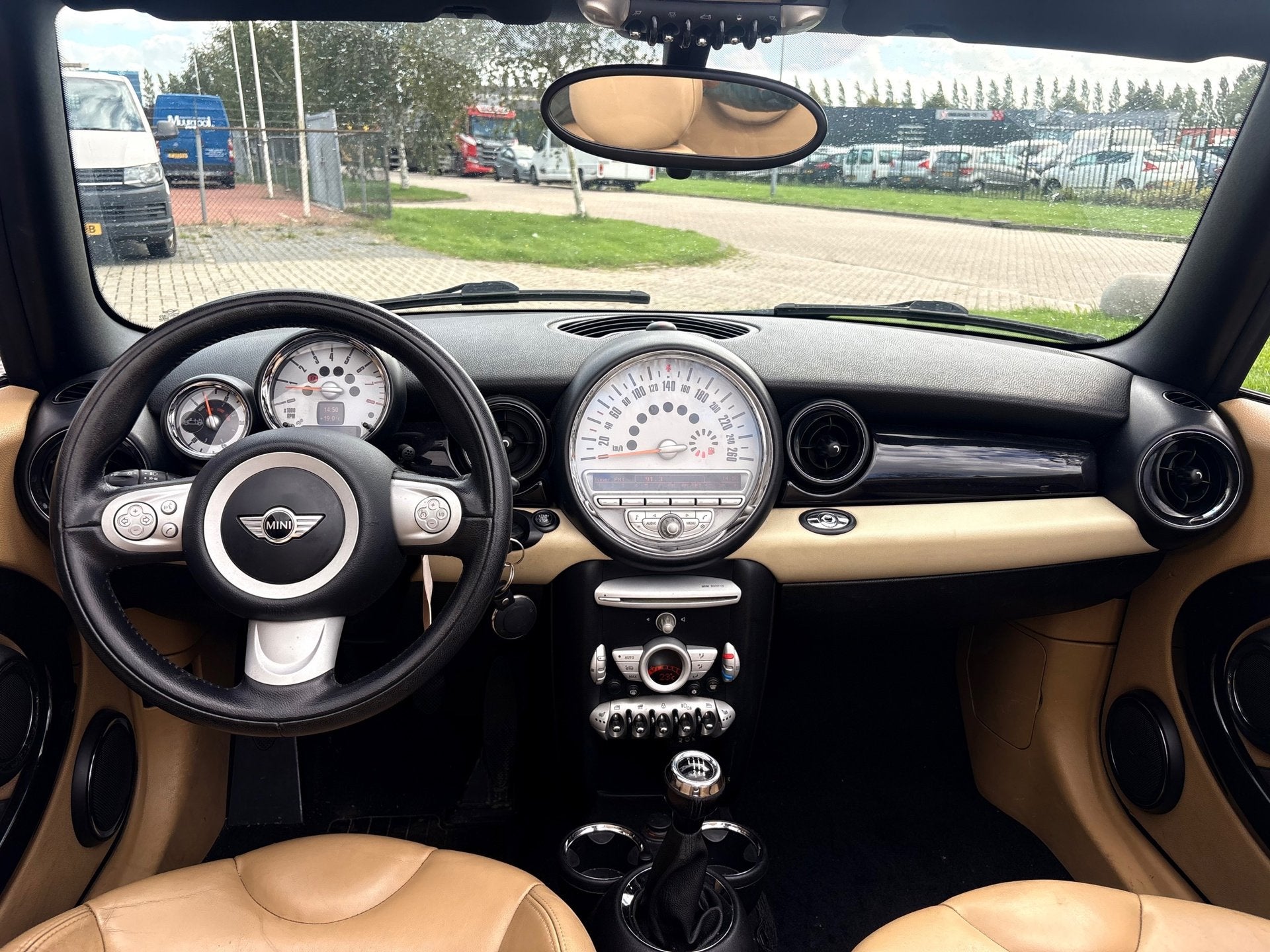 Mini Cabrio 1.6 Cooper/Leder/Stoel verw/Nieuwe Dak/Goed onde, Auto's, Voorwielaandrijving, Dealer onderhouden, Gebruikt, 4 cilinders