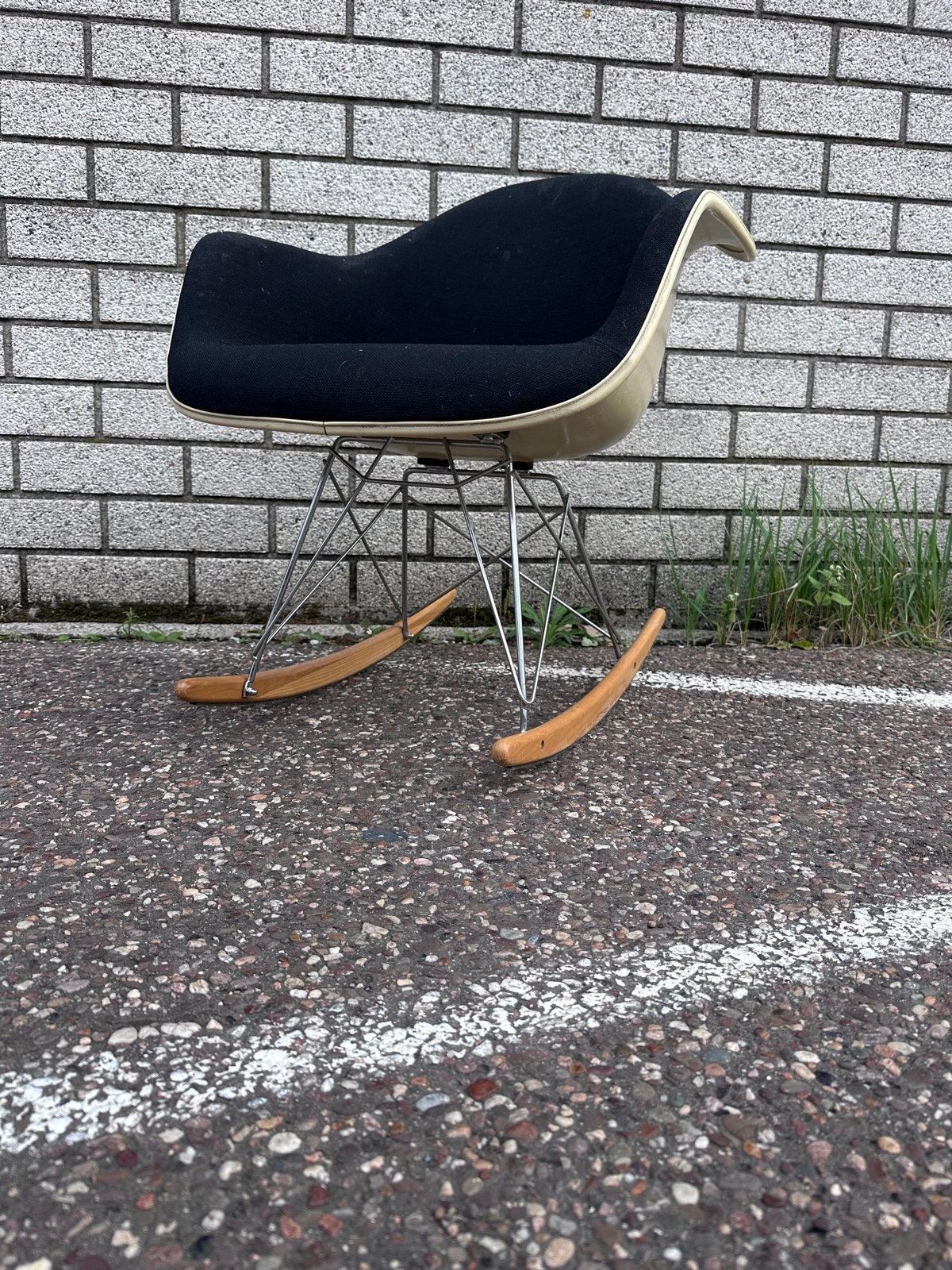 Vitra Rar Fiberglass Schommelstoel - Origineel, Ophalen, Vintage/ midcentury, Gebruikt, Twee