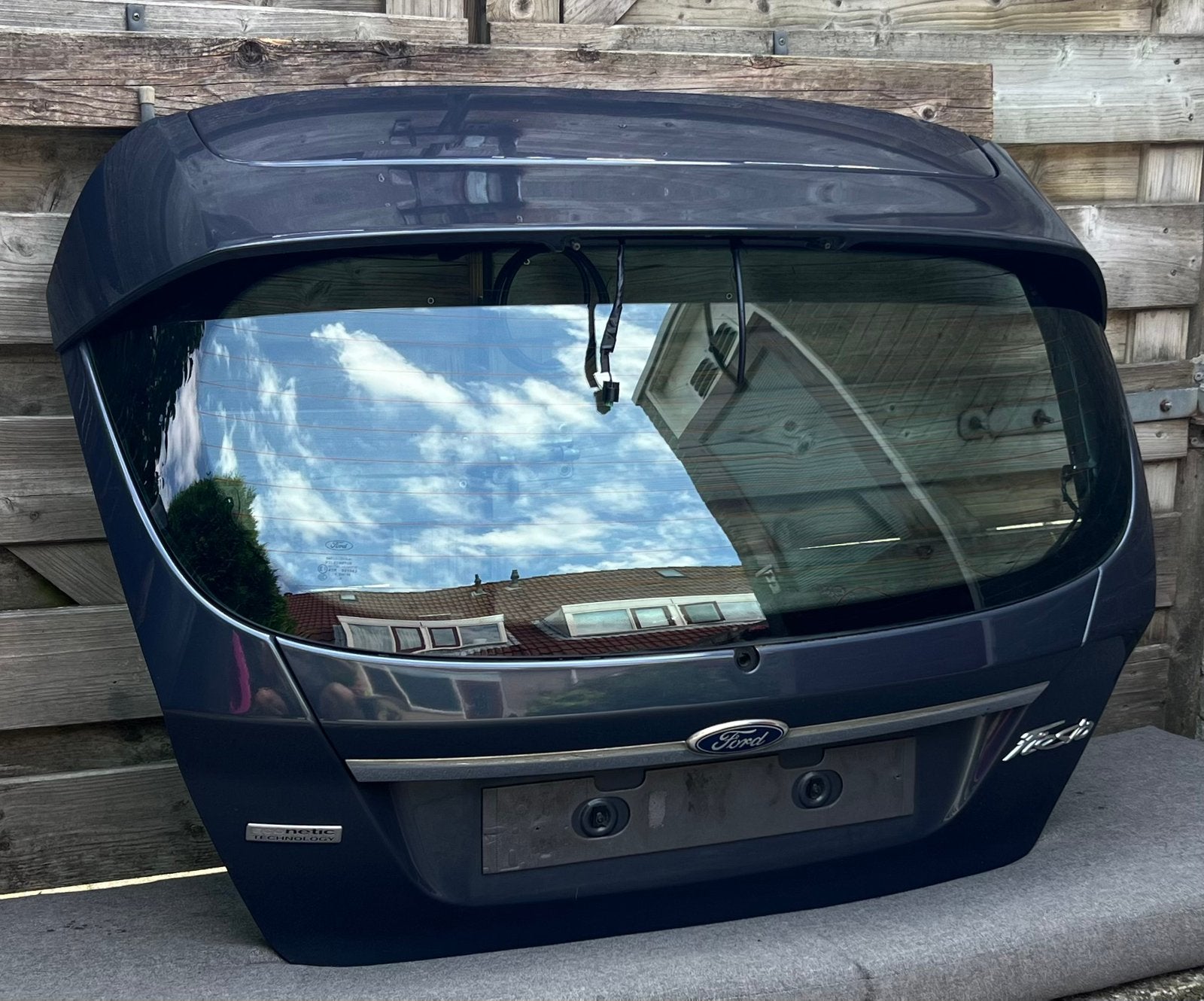 Ford fiesta mk achterklep met spoiler (midnight sky) grijs, Auto-onderdelen, Carrosserie en Plaatwerk, Ophalen, Gebruikt, Achterklep