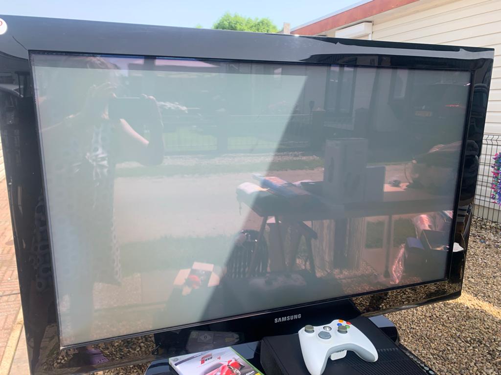Groot tv scherm voor voetbal op Camping De Rietschoof, Gebruikt, 50 Hz, Ophalen of Verzenden, Samsung