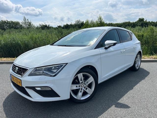 Seat LeonFR1.4 TSI/150PK/DSG/ACC/Navi/PDC/17"/Virt/carpl, 4 cilinders, Leon, Wit, 630 kg