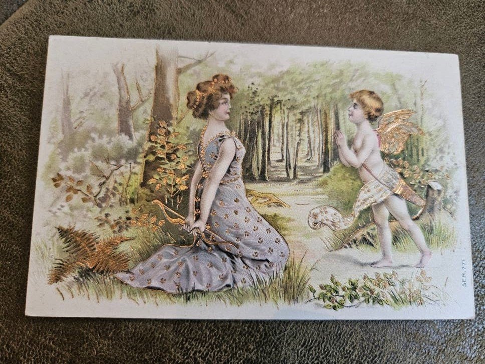 brocante reliëf met Cupido en vrouw, Ophalen of Verzenden, Voor 1920, Gelopen