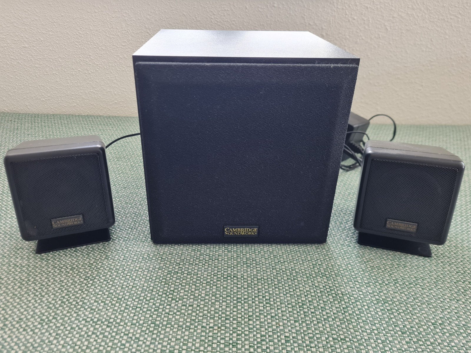 Speakers & subwoofer, Cambridge Soundworks, Audio, Tv en Foto, Luidsprekers, Overige merken, Gebruikt, Inclusief kabels, Subwoofer