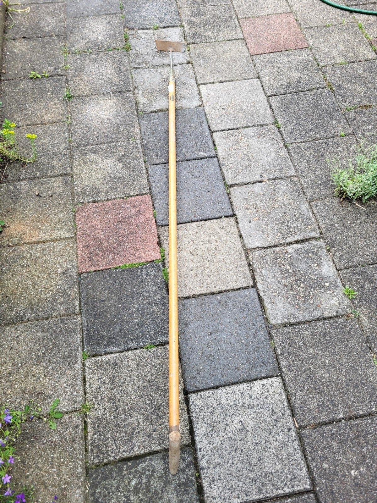 Intratuin 18cm schoffel lengte 180cm, Tuin en Terras, Hand-tuingereedschap, Ophalen, Zo goed als nieuw, Schoffel, Intratuin