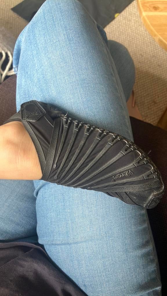 Vibram furoshiki maat 27/28, Ophalen of Verzenden, Zo goed als nieuw