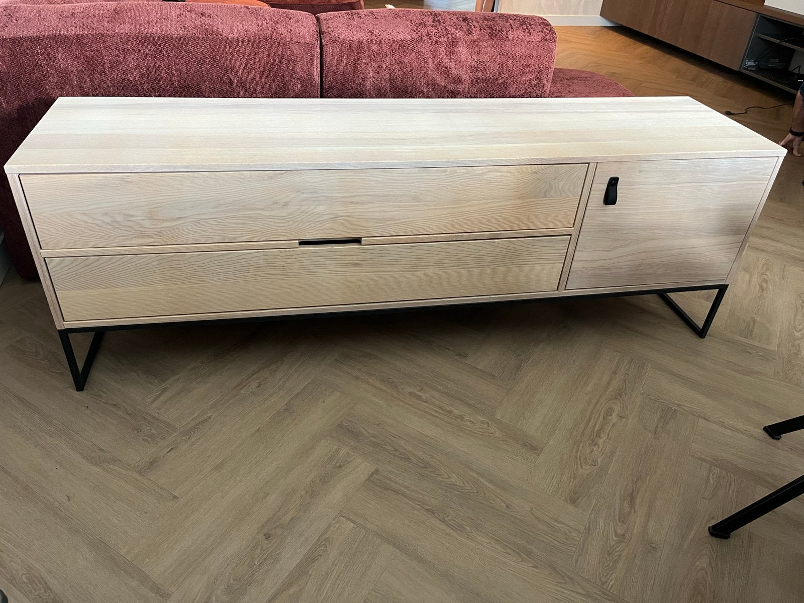 Woood silas TV-meubel van licht eikenhout met lades en kast, Huis en Inrichting, Kasten | Televisiemeubels, Ophalen, 150 tot 200 cm