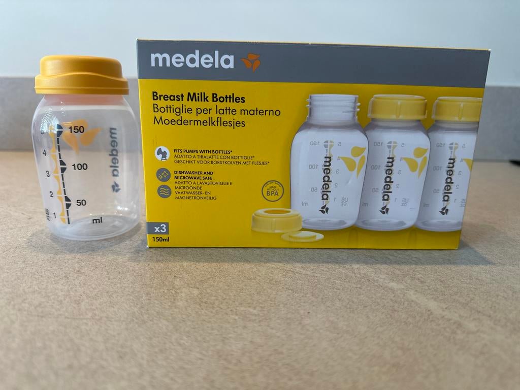 Medela Moedermelkflesjes - 4x 150ml BPA-vrij, Ophalen of Verzenden, Zo goed als nieuw, Overige typen