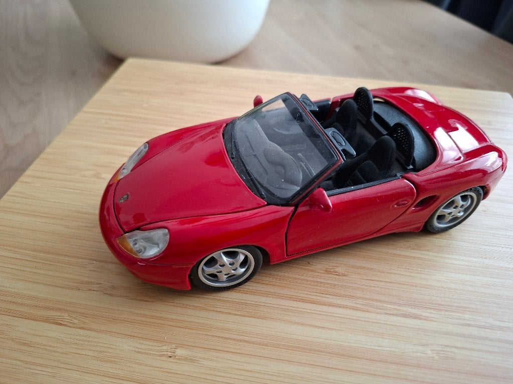 Porsche Boxster schaal 1 : 24, Hobby en Vrije tijd, Modelauto's | 1:24, Ophalen of Verzenden, Gebruikt, Auto, Maisto